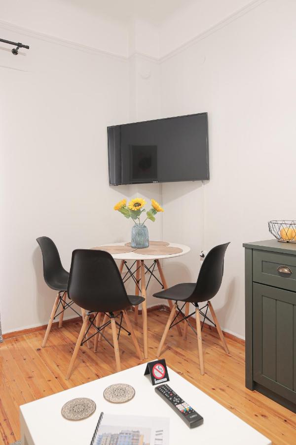 Uranus Apartment Tesalonika Bagian luar foto
