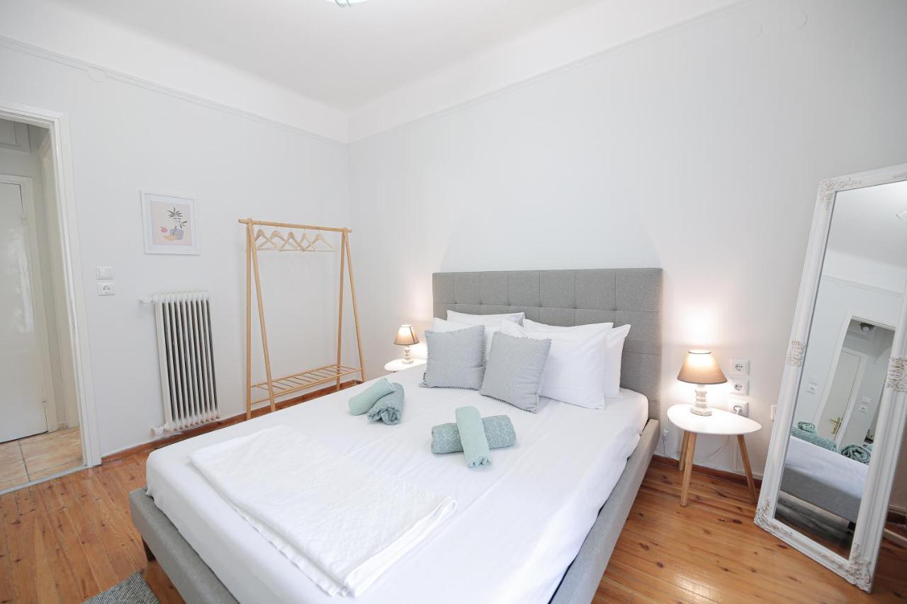 Uranus Apartment Tesalonika Bagian luar foto