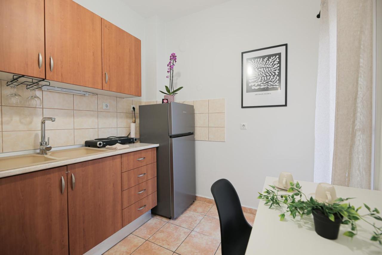 Uranus Apartment Tesalonika Bagian luar foto
